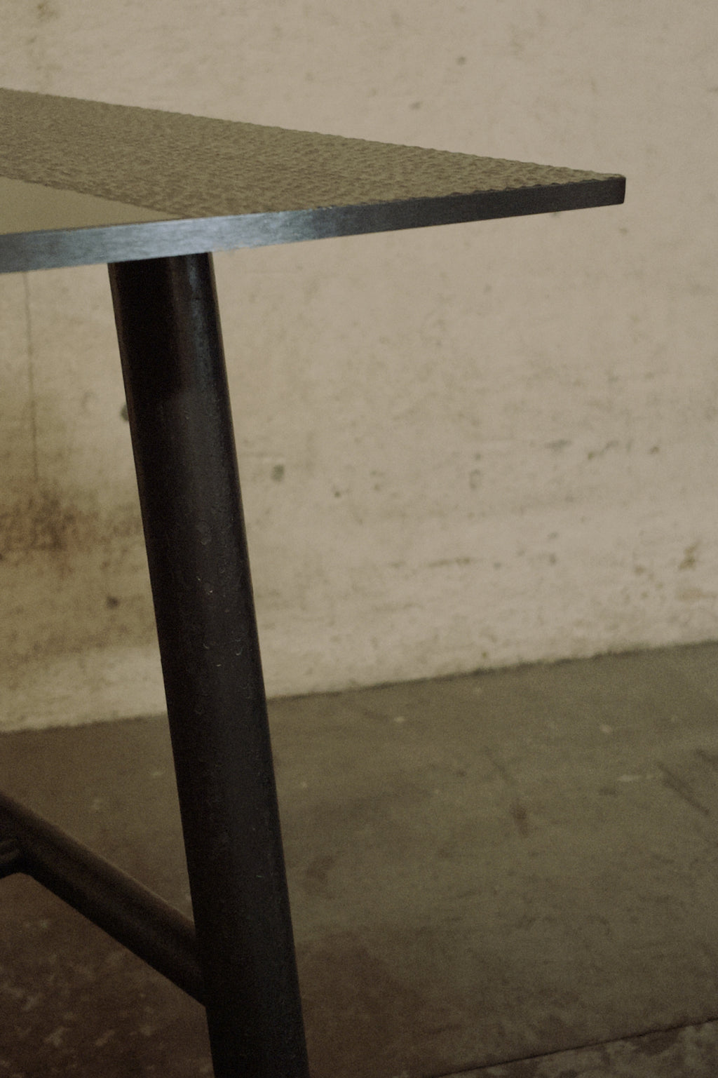 Naguri Side Table