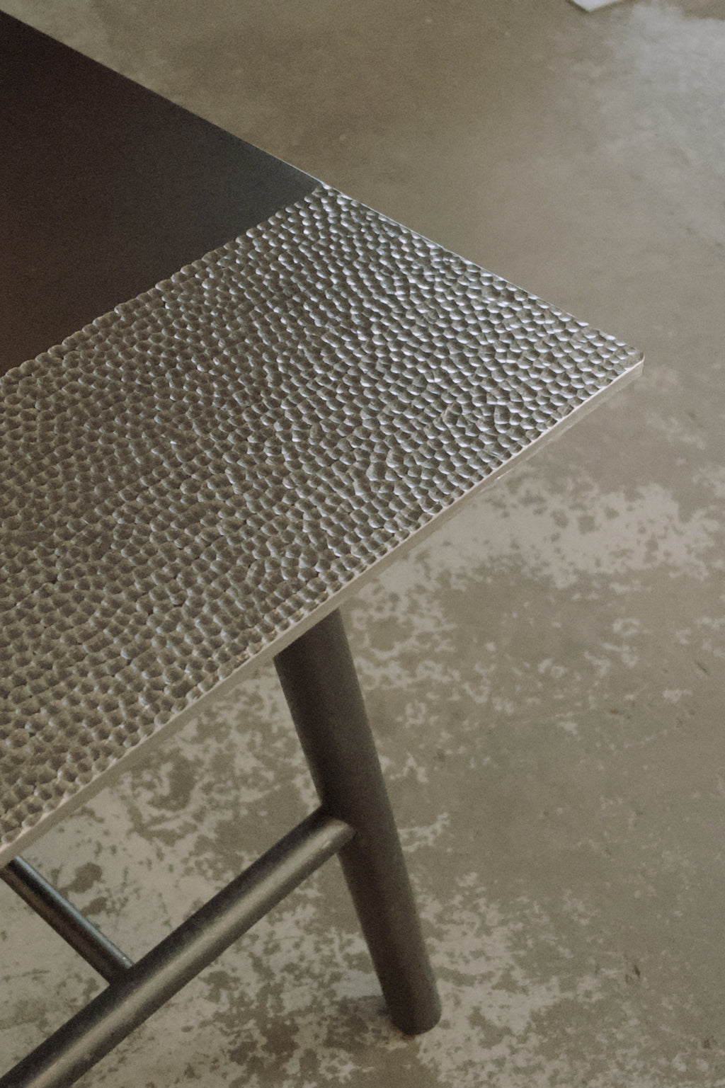 Naguri Side Table
